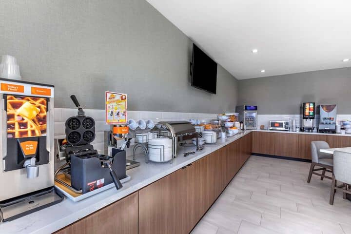 Breakfast buffet
